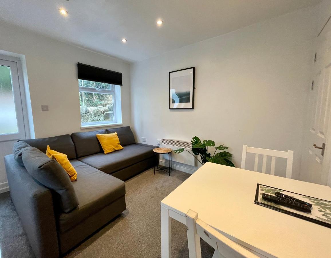 6 Person Apartment In City Centre Κάρντιφ Εξωτερικό φωτογραφία