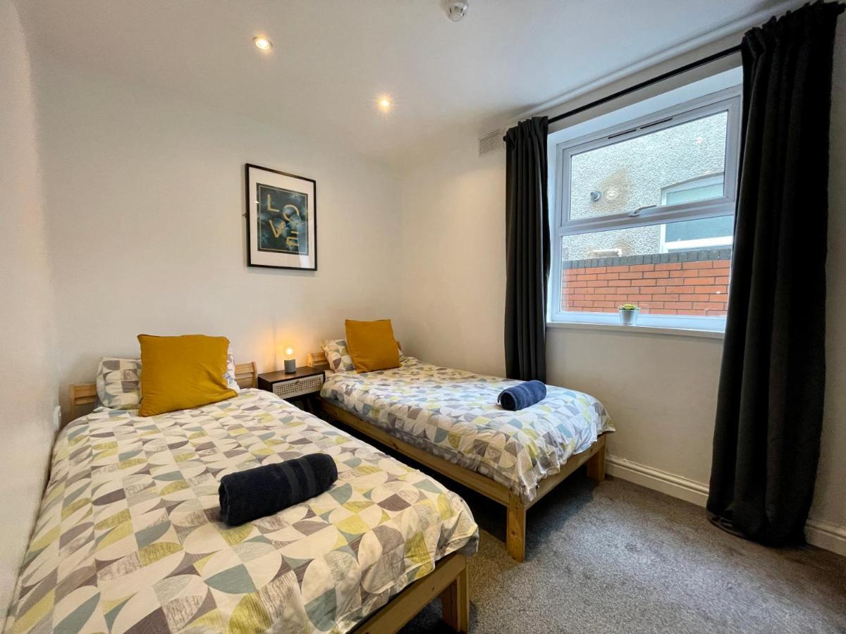 6 Person Apartment In City Centre Κάρντιφ Εξωτερικό φωτογραφία
