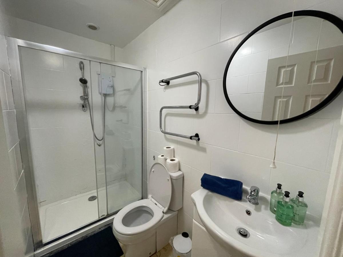 6 Person Apartment In City Centre Κάρντιφ Εξωτερικό φωτογραφία