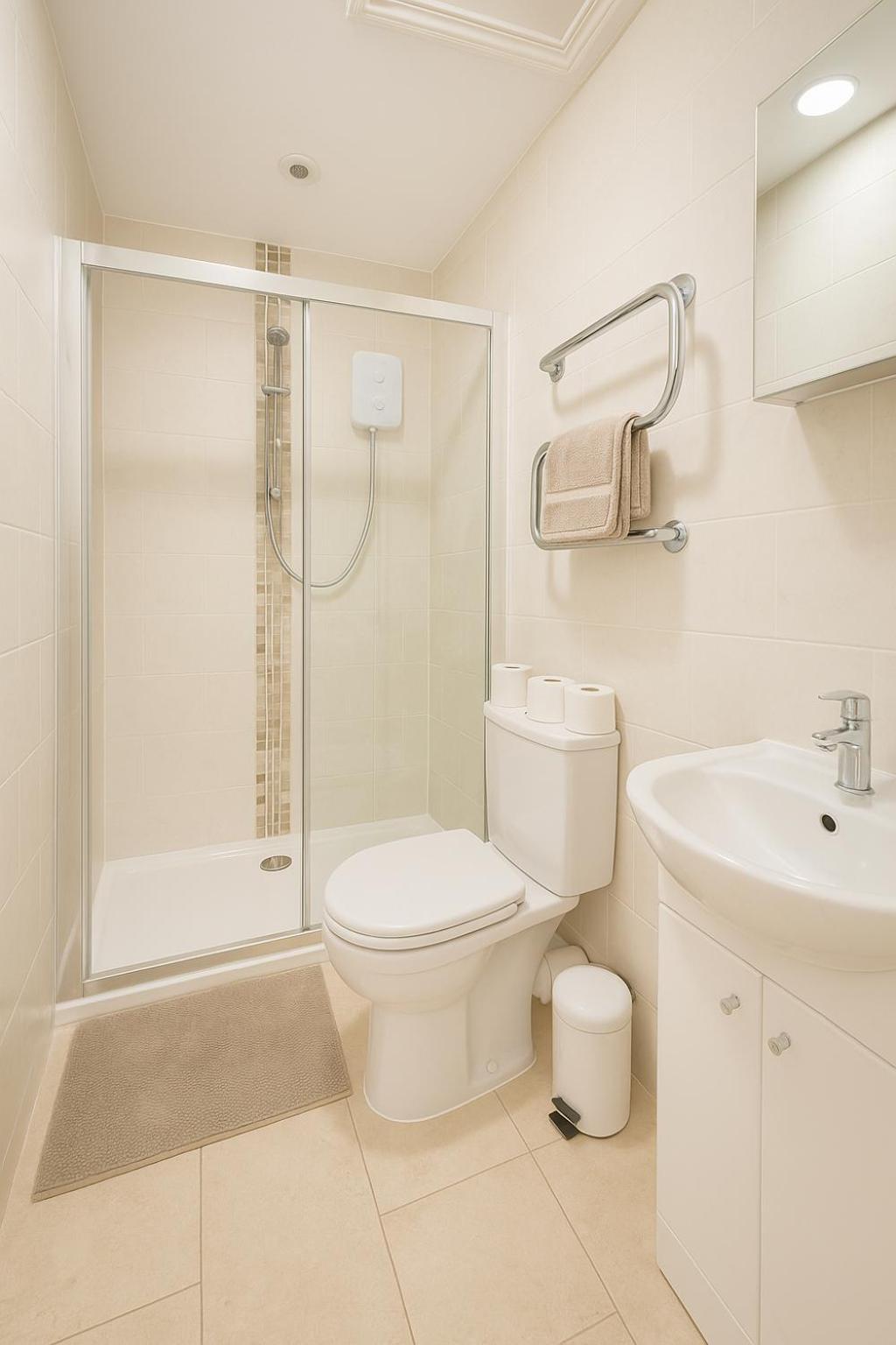 6 Person Apartment In City Centre Κάρντιφ Εξωτερικό φωτογραφία